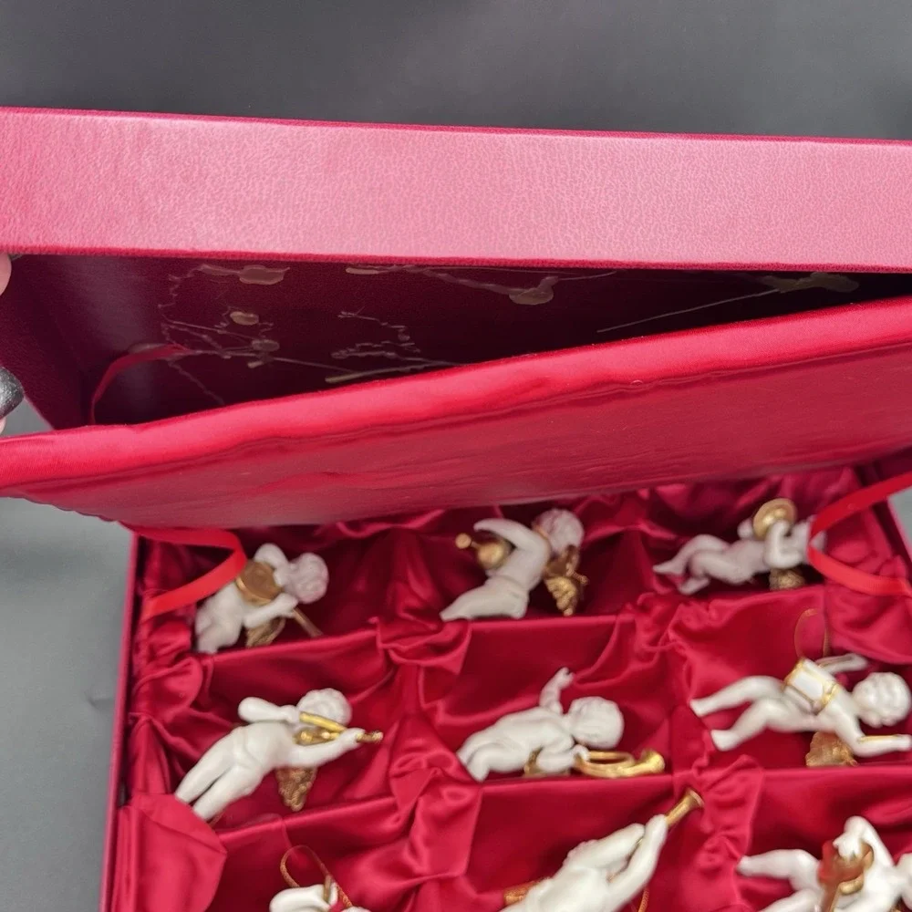 Franklin Mint Heralding Angels Set of 12 24kt Gold & Porcelain Ornaments + Case